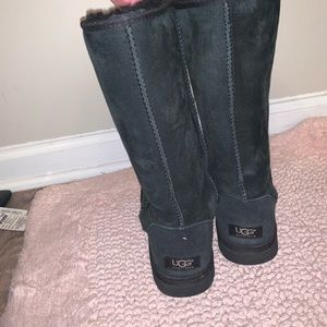 UGGS 🖤